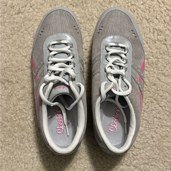 Skechers Women’s Shoes - Picture 3 of 7